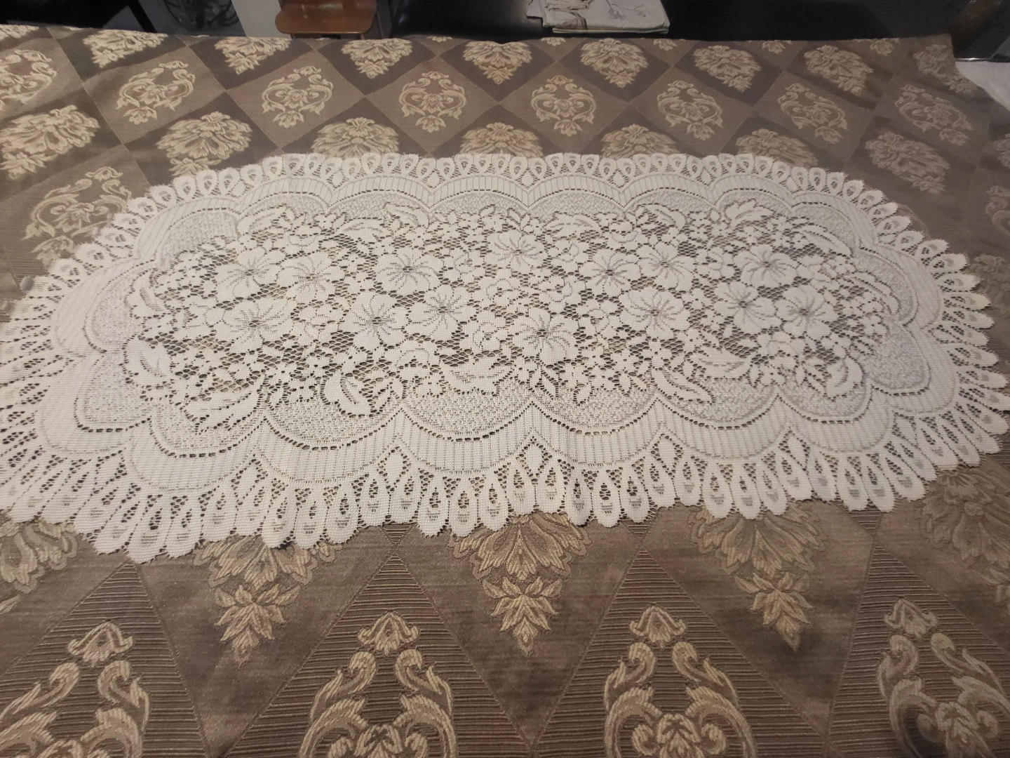 Lace Fabric Table Decor - photo 2