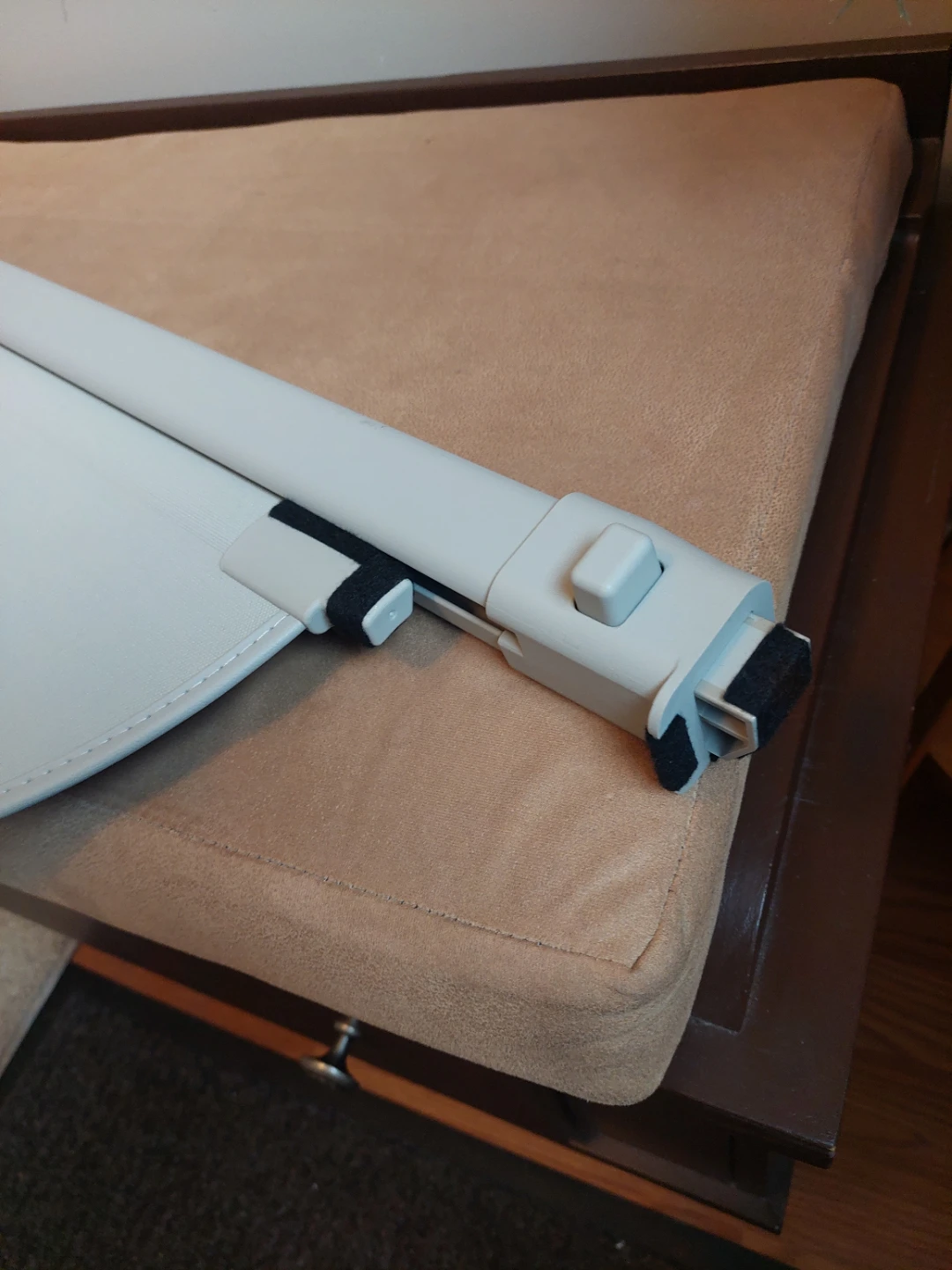 New - Light Grey - Nissan Rogue privacy cover - photo 3
