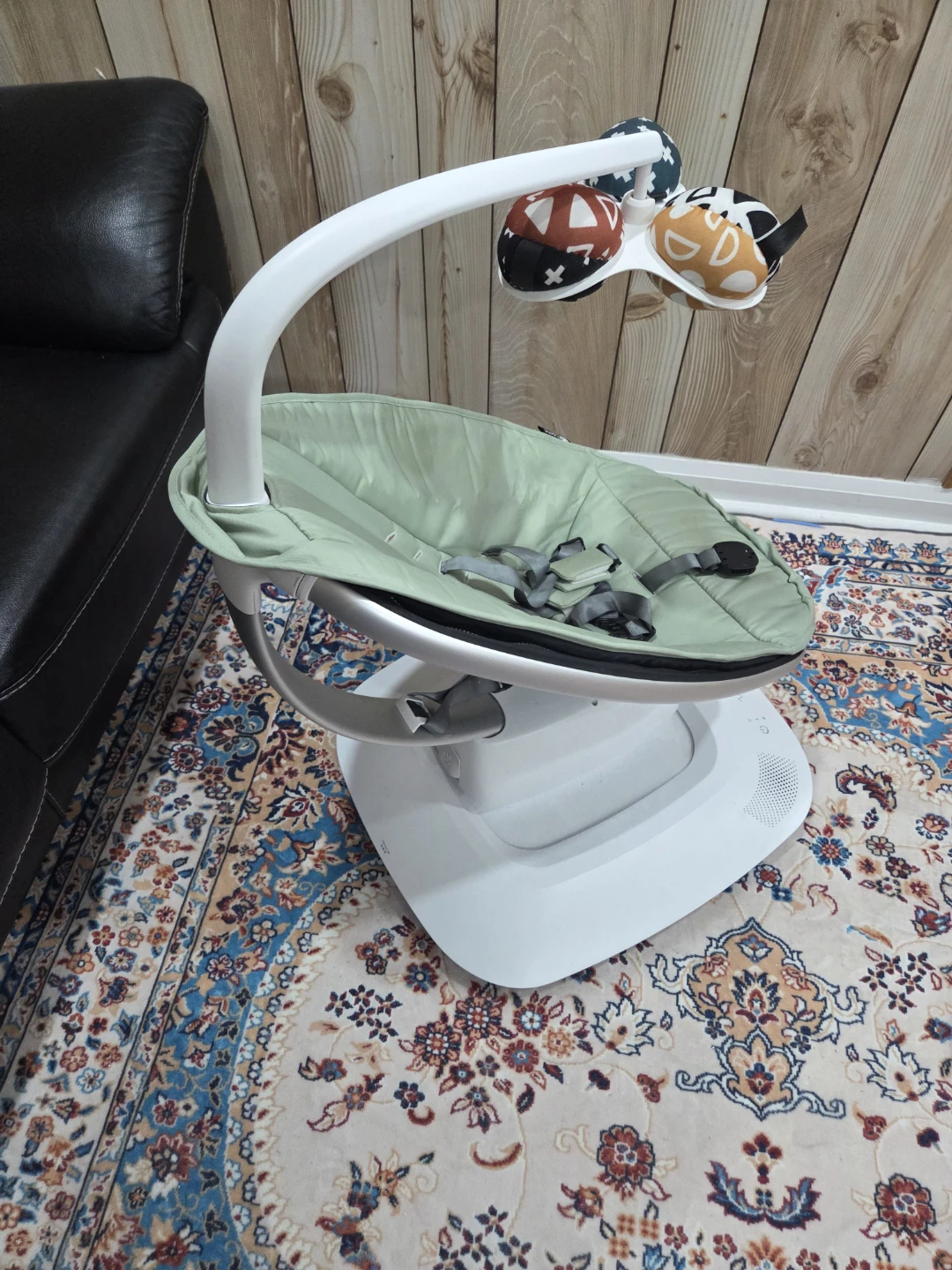 4moms MamaRoo Baby Swing - Green