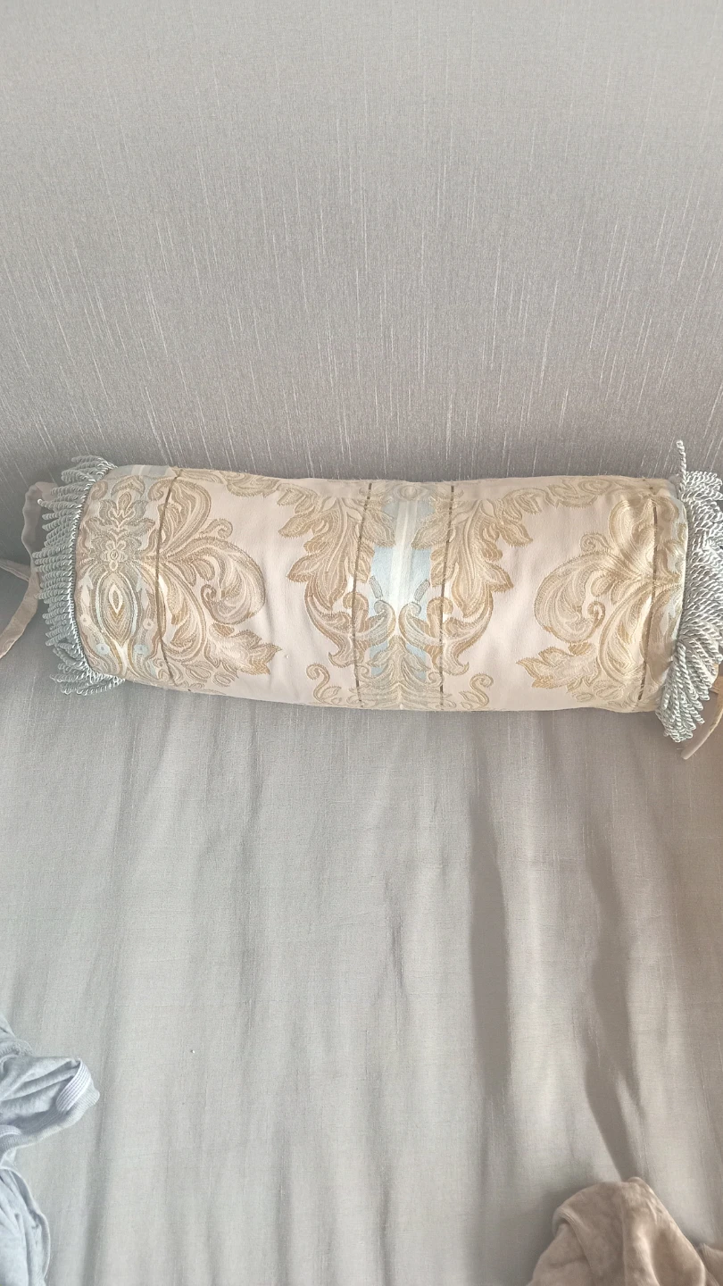 Decorative Bolster Pillow with Tassels - photo 3