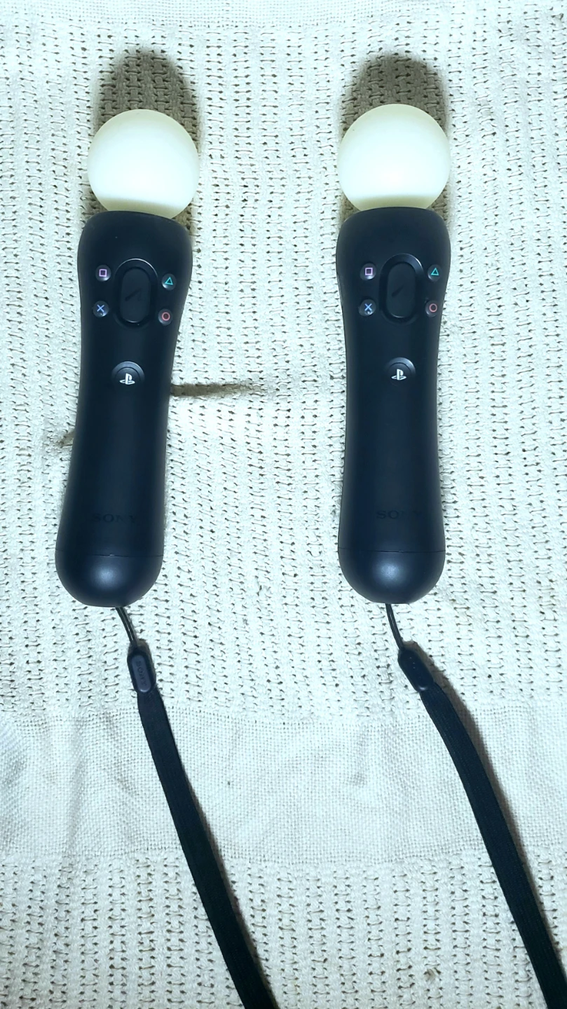 Sony PlayStation 4 VR with Charging Station and The Inpatient - photo 5