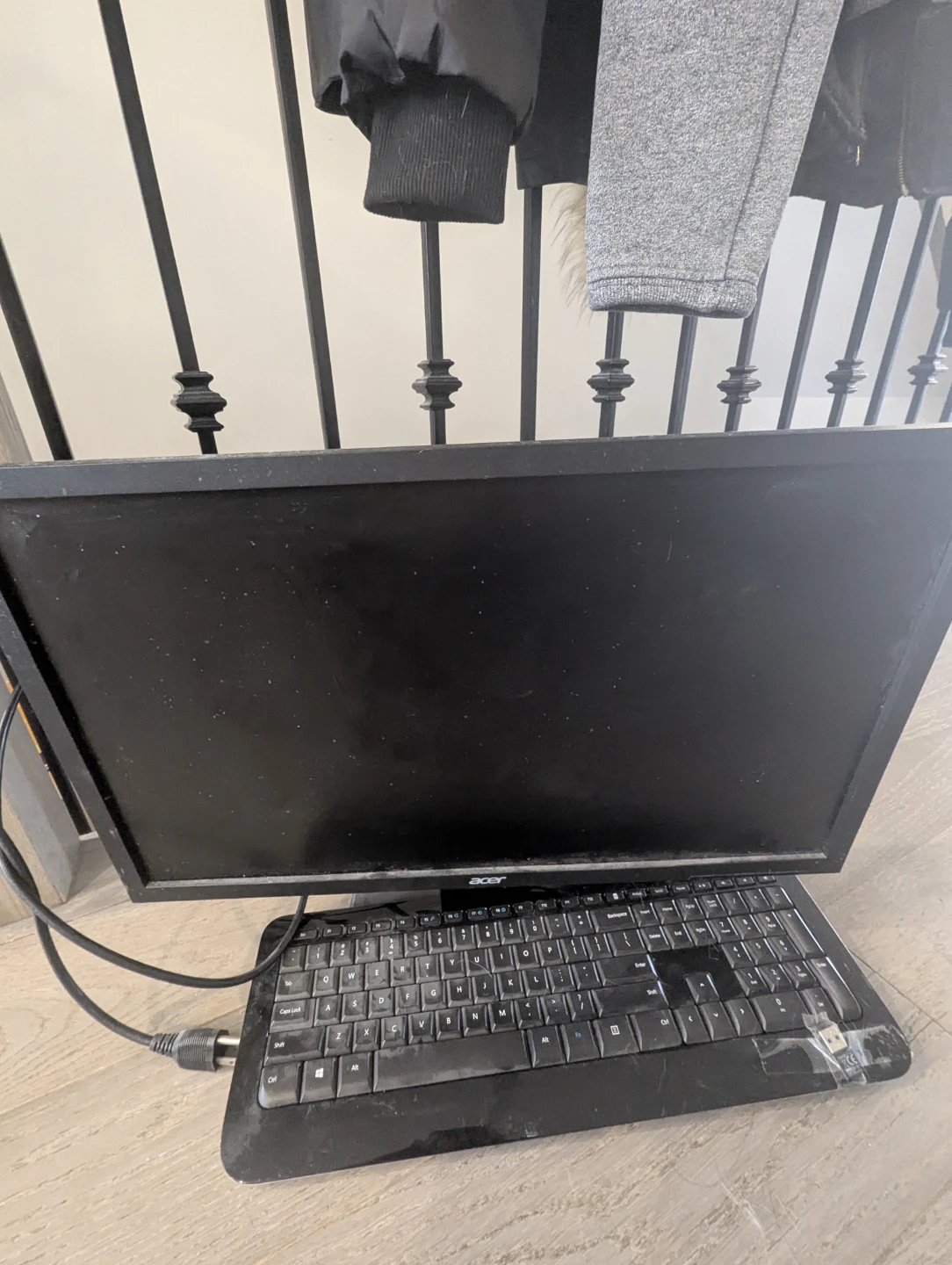 Acer Monitor and Keyboard Set - photo 3