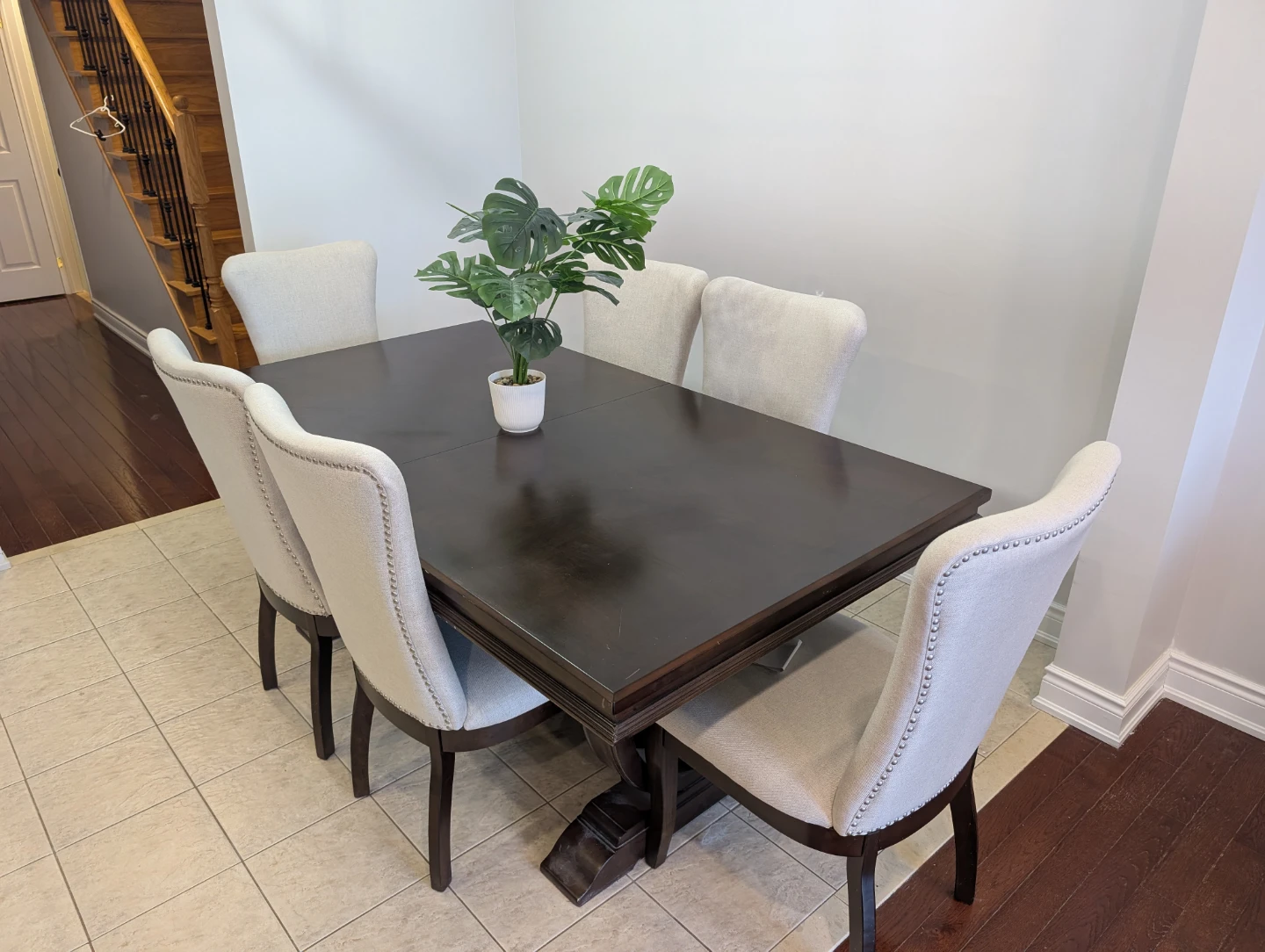 Dining Table and 6 Chairs