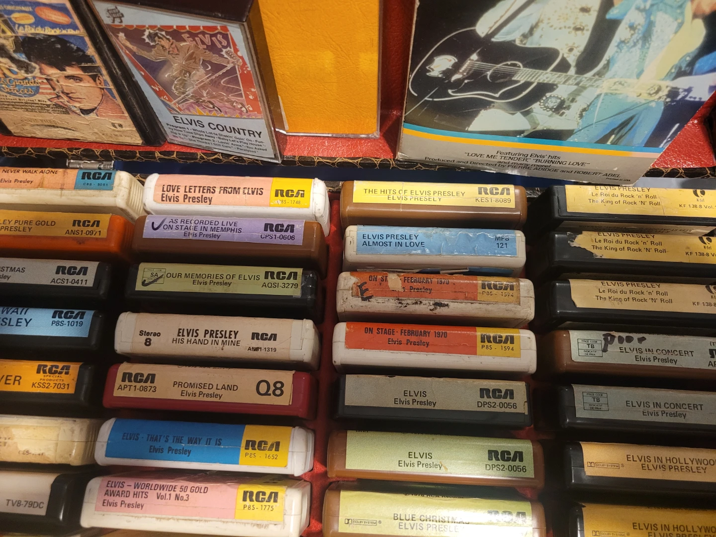 Lot 37 Elvis Presley 8-track 1 cassette 1 movies in case - photo 5
