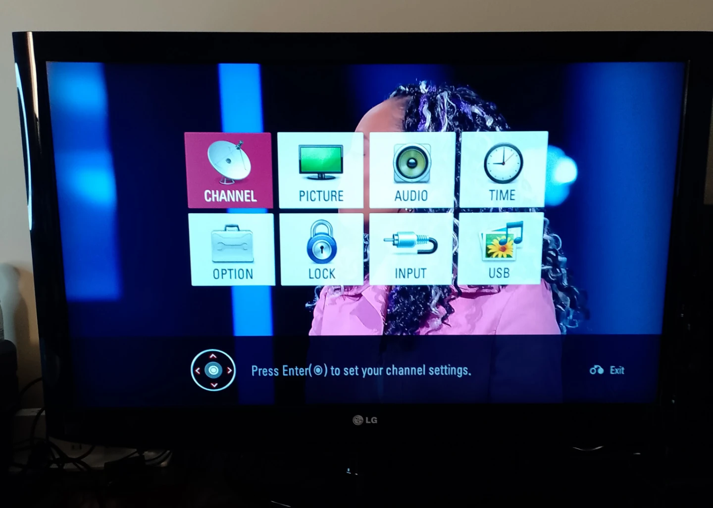 43"" LG Television - photo 2
