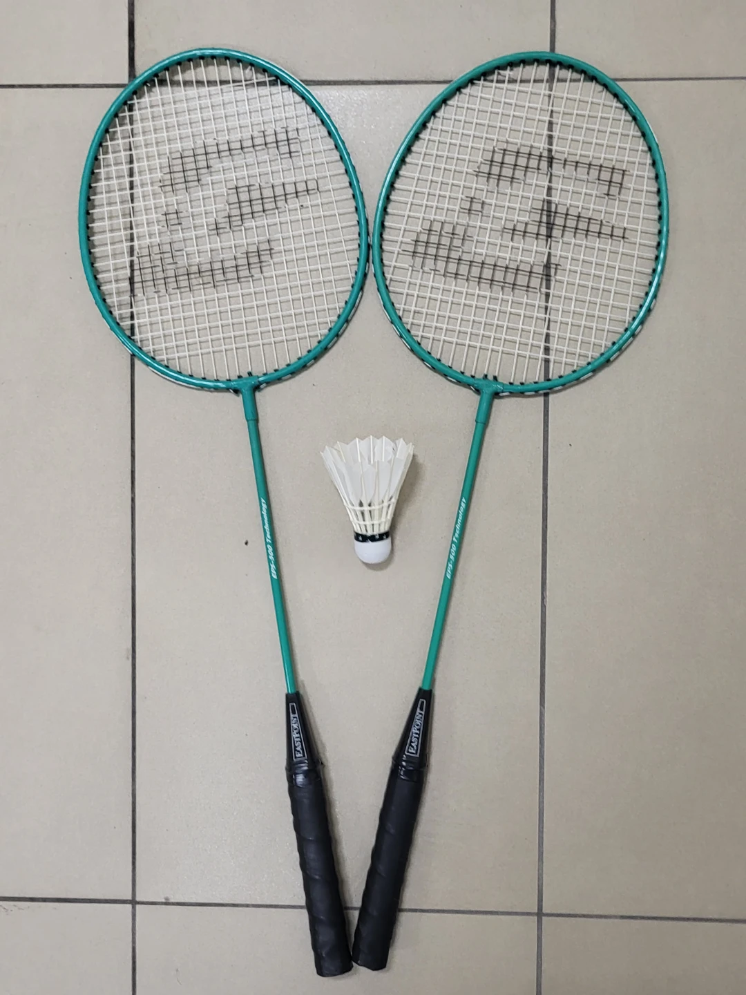 EastPoint Badminton Set,steel shaft Rackets+G/feather birdie,NEW