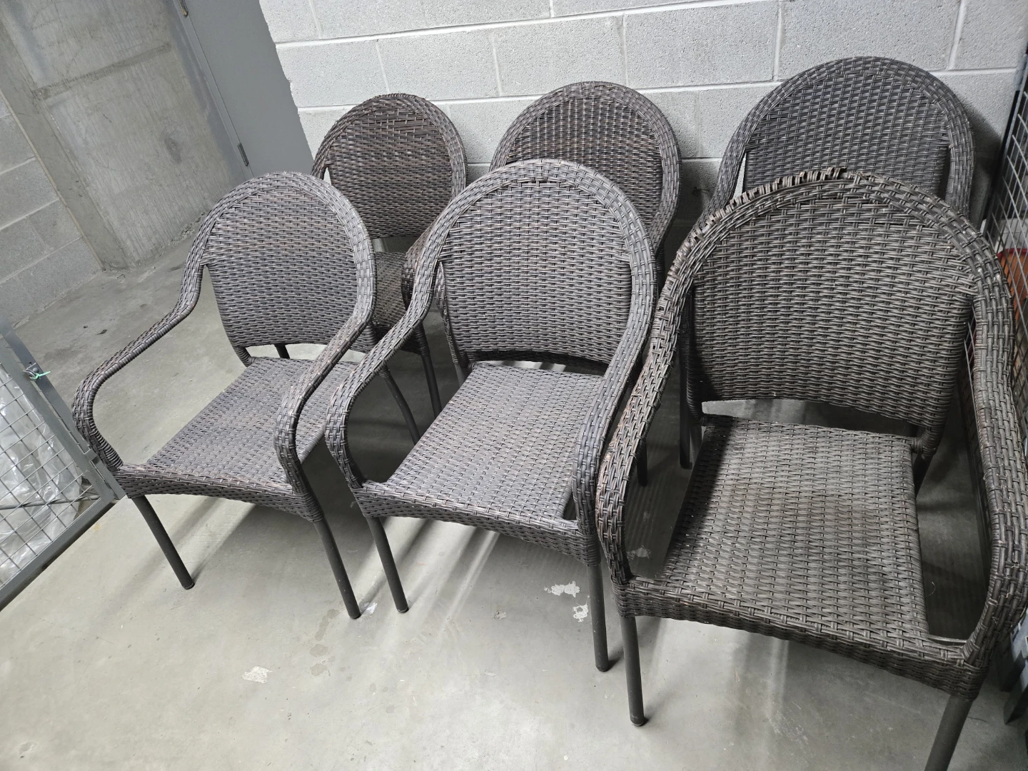 Set of 6 Wicker STACKABLE Patio Chairs