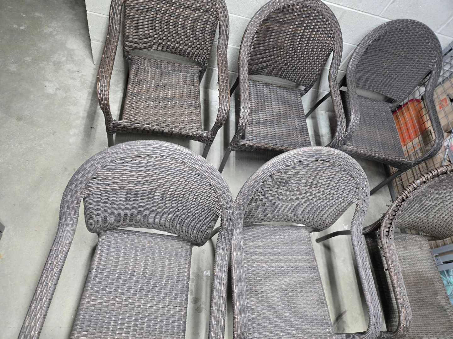 Set of 6 Wicker STACKABLE Patio Chairs - photo 2