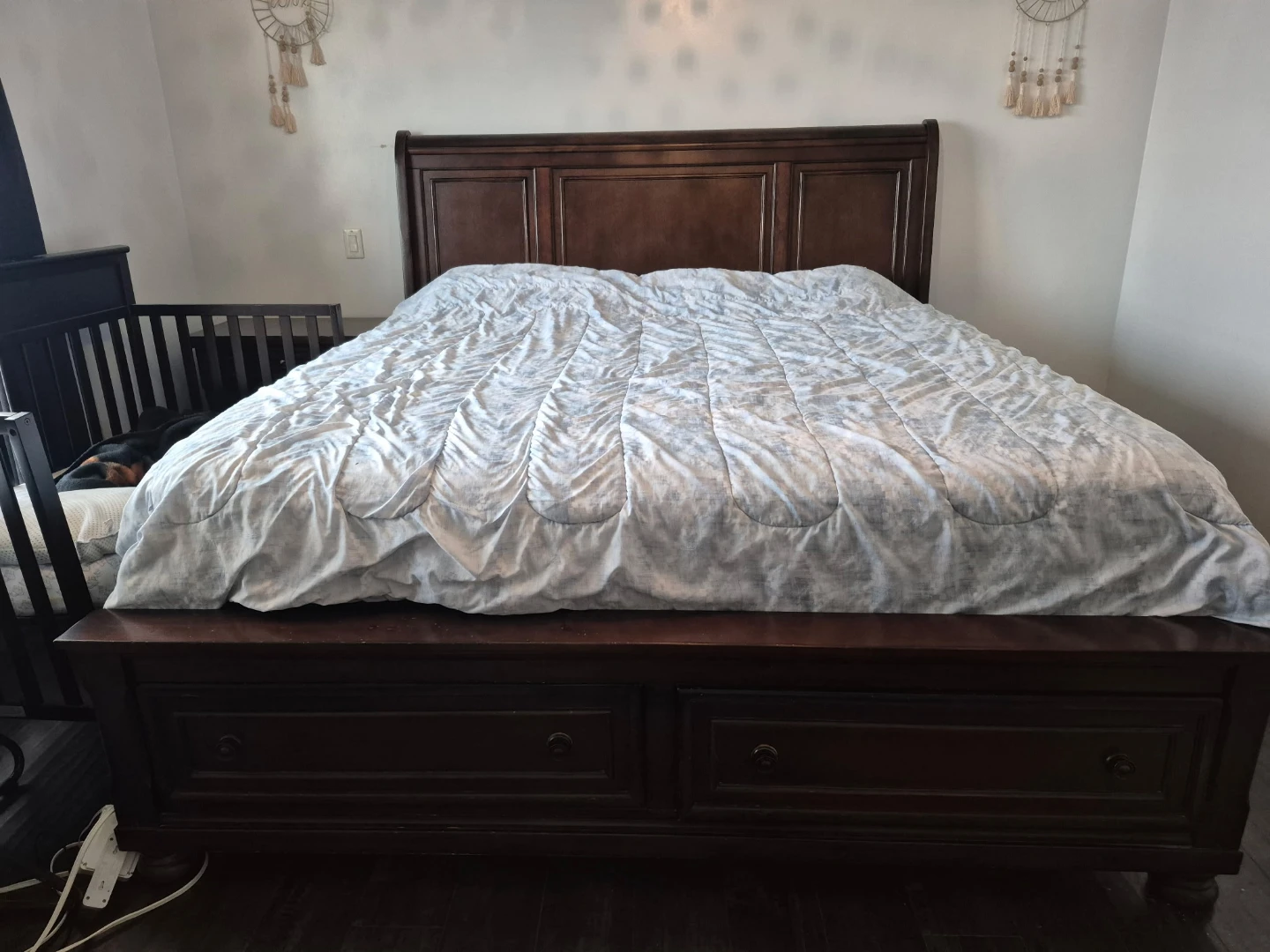 Dark Wood Bedroom - photo 4