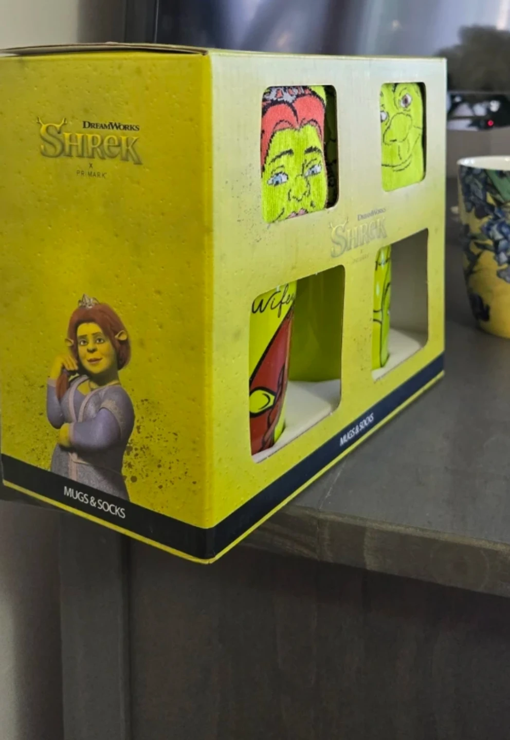 Shrek Mugs & Socks Set - Dreamworks x Primark - photo 2