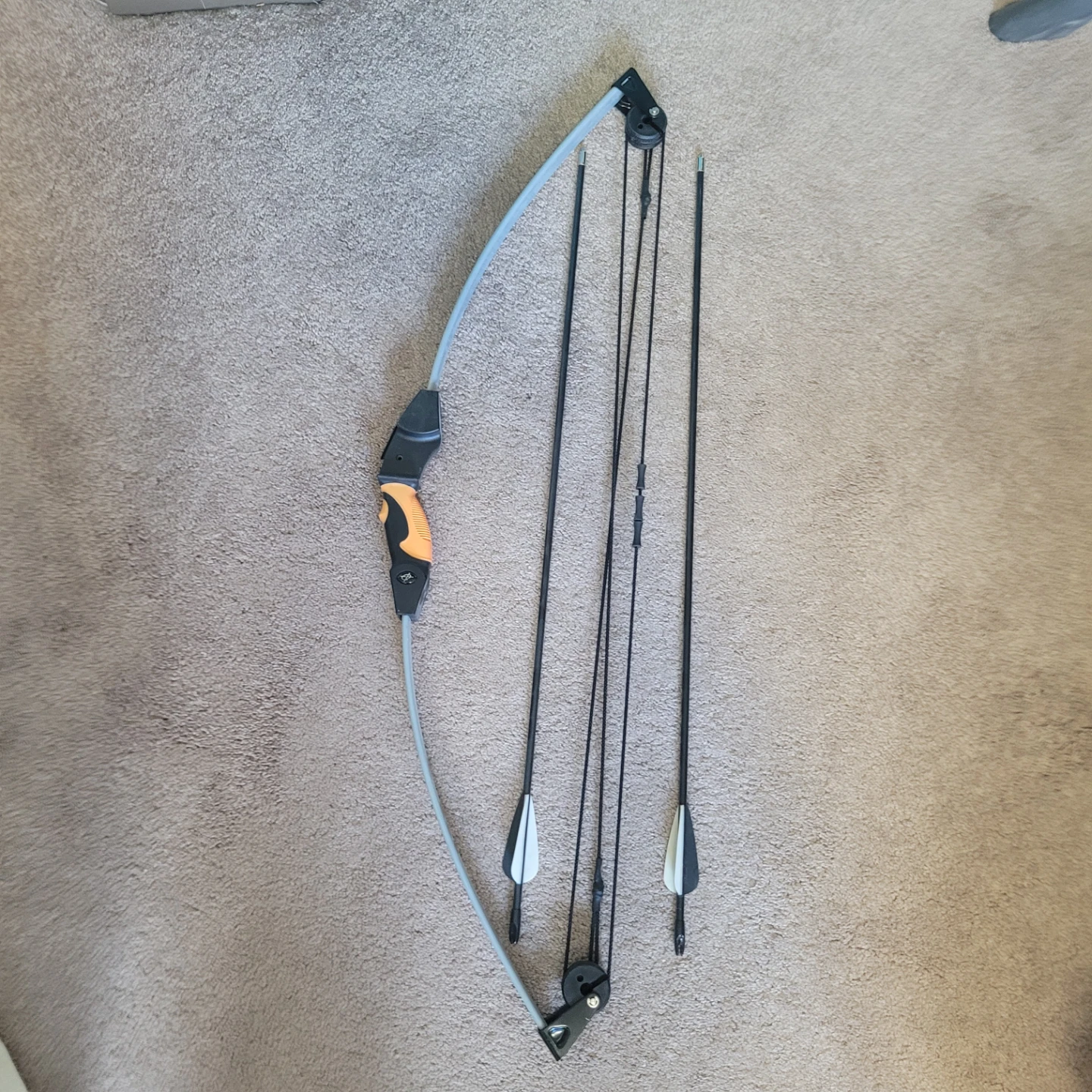Garnett Hot Shot Bow with Arrows - photo 3