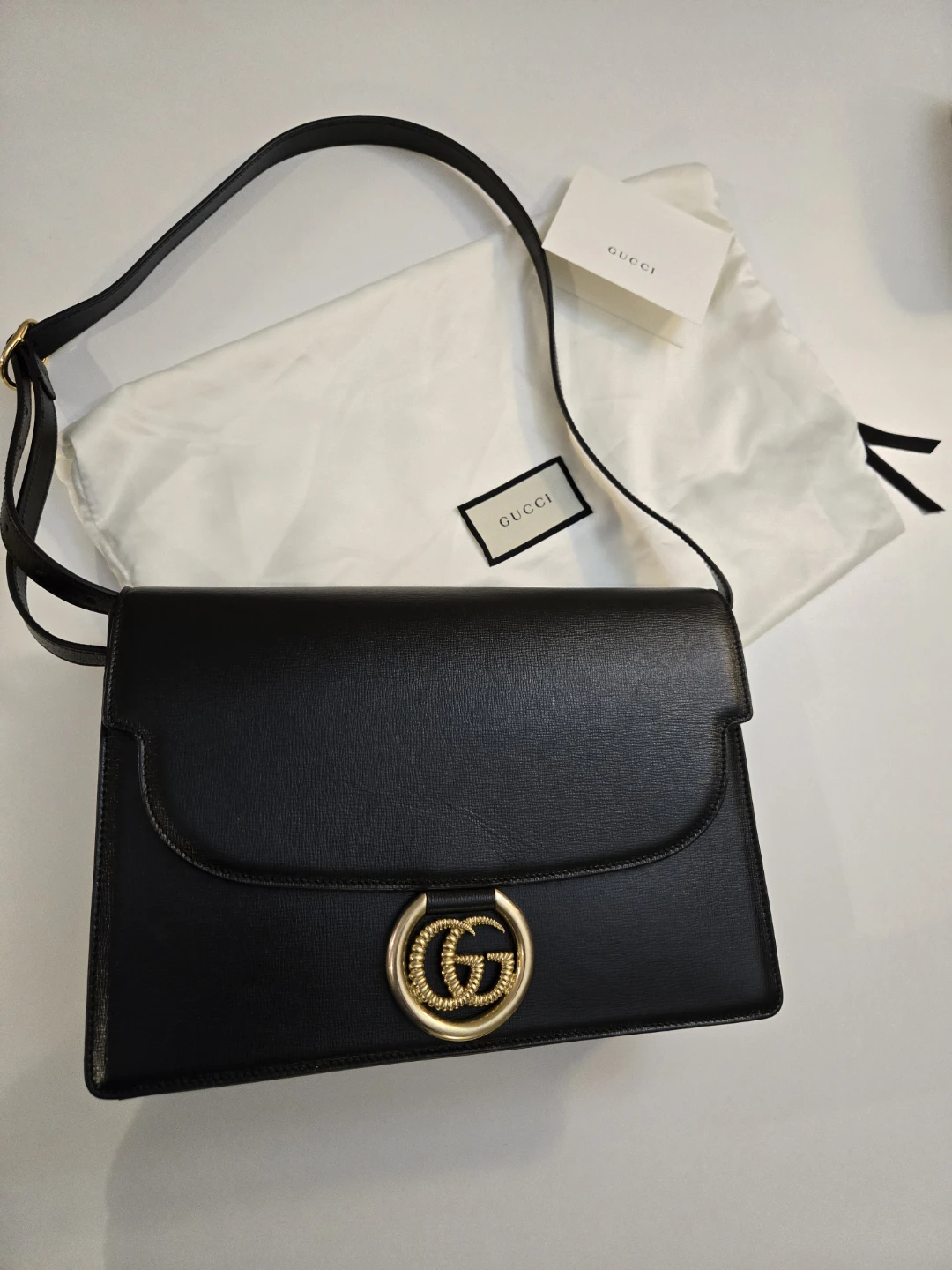 Authentic Gucci GG Ring Leather Shoulder Bag - photo 2