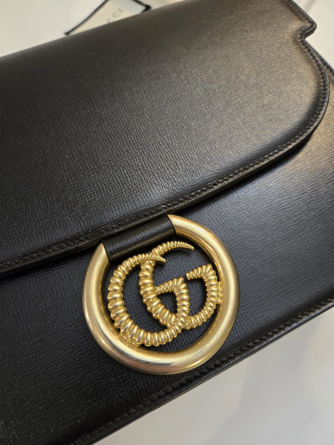 Authentic Gucci GG Ring Leather Shoulder Bag - photo 3