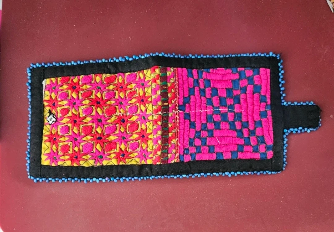Handmade Embroidered Coin Pouch/Wallet - photo 4