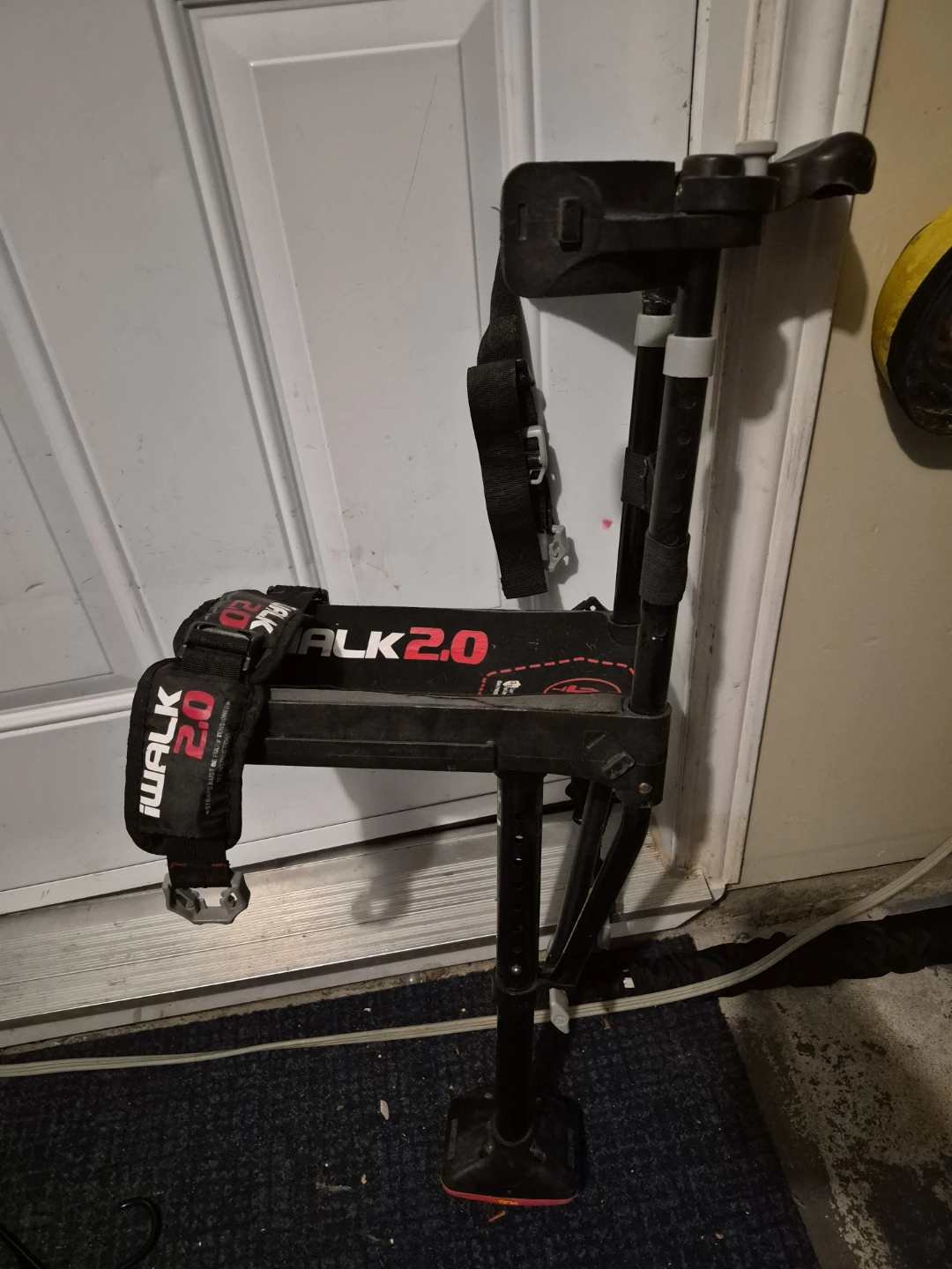 iWALK 2.0 Hands-Free Crutch