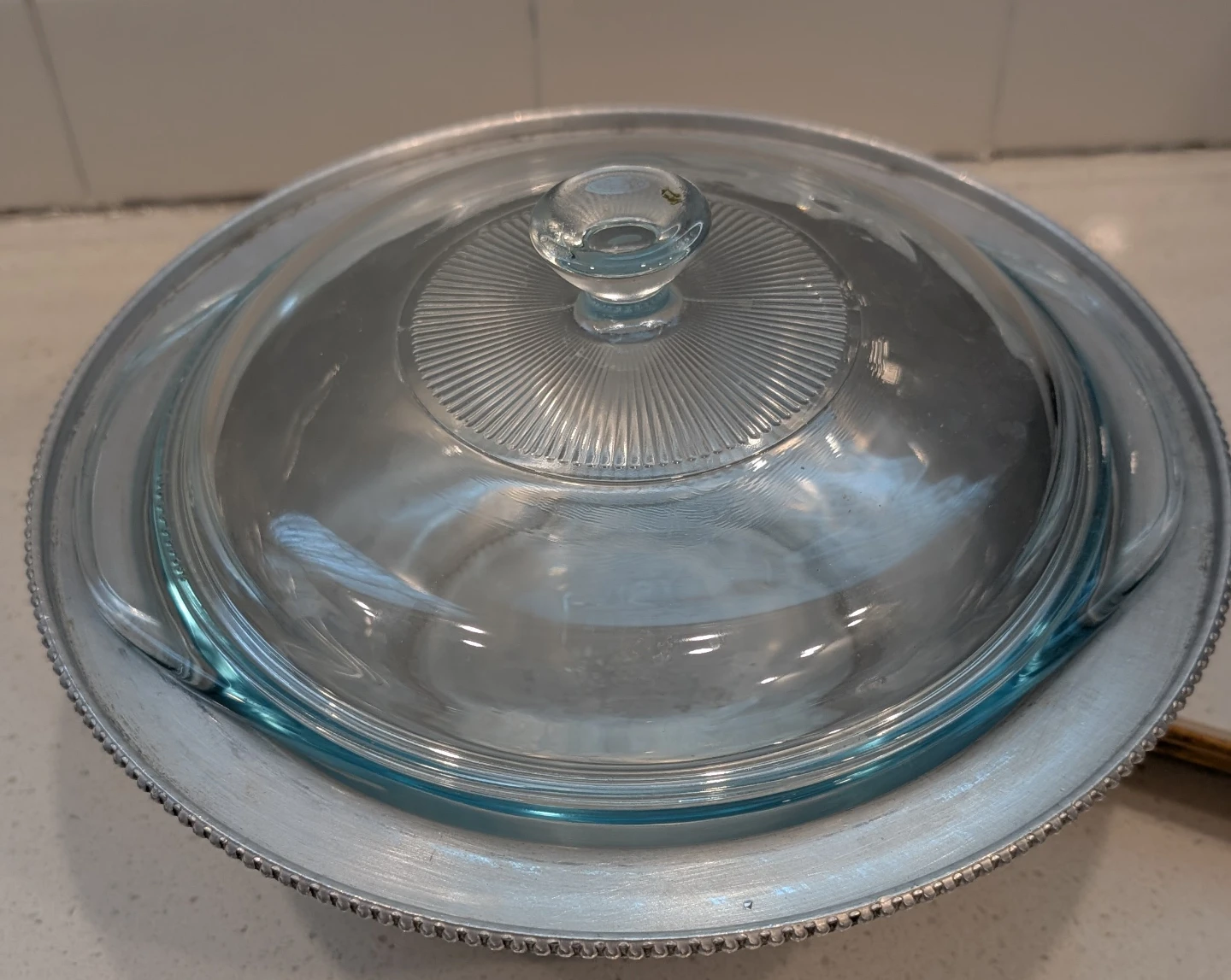 Vintage Aluminum Covered Casserole Carrier - photo 4