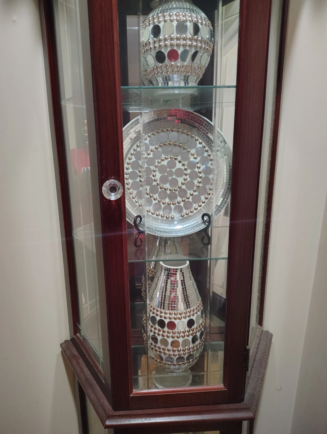 Decorative Glass Corner Display China cabinet - photo 2