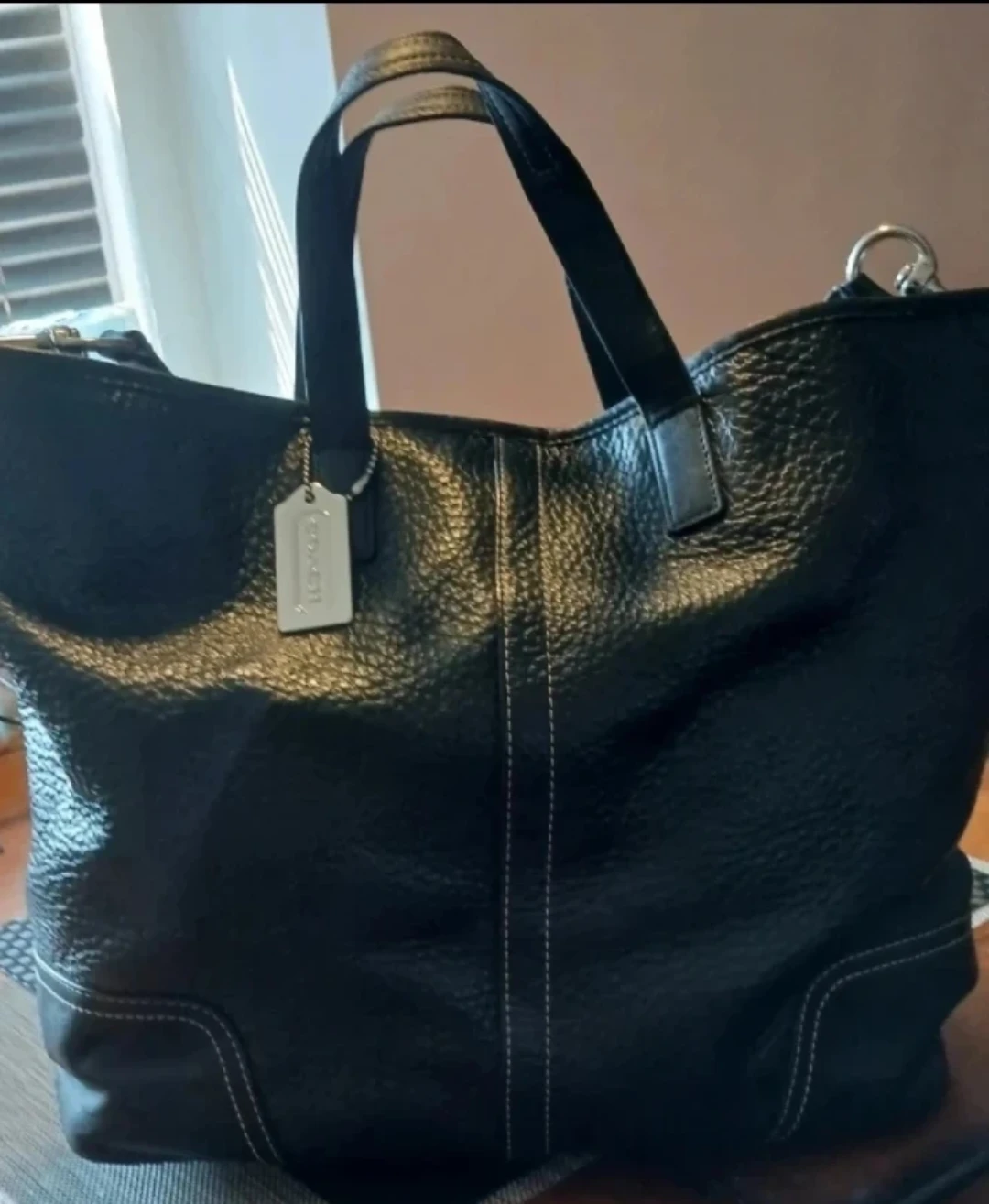 COACH HADLEY WOMEN'S BLACK PEBBLED LEATHER BAG🌱