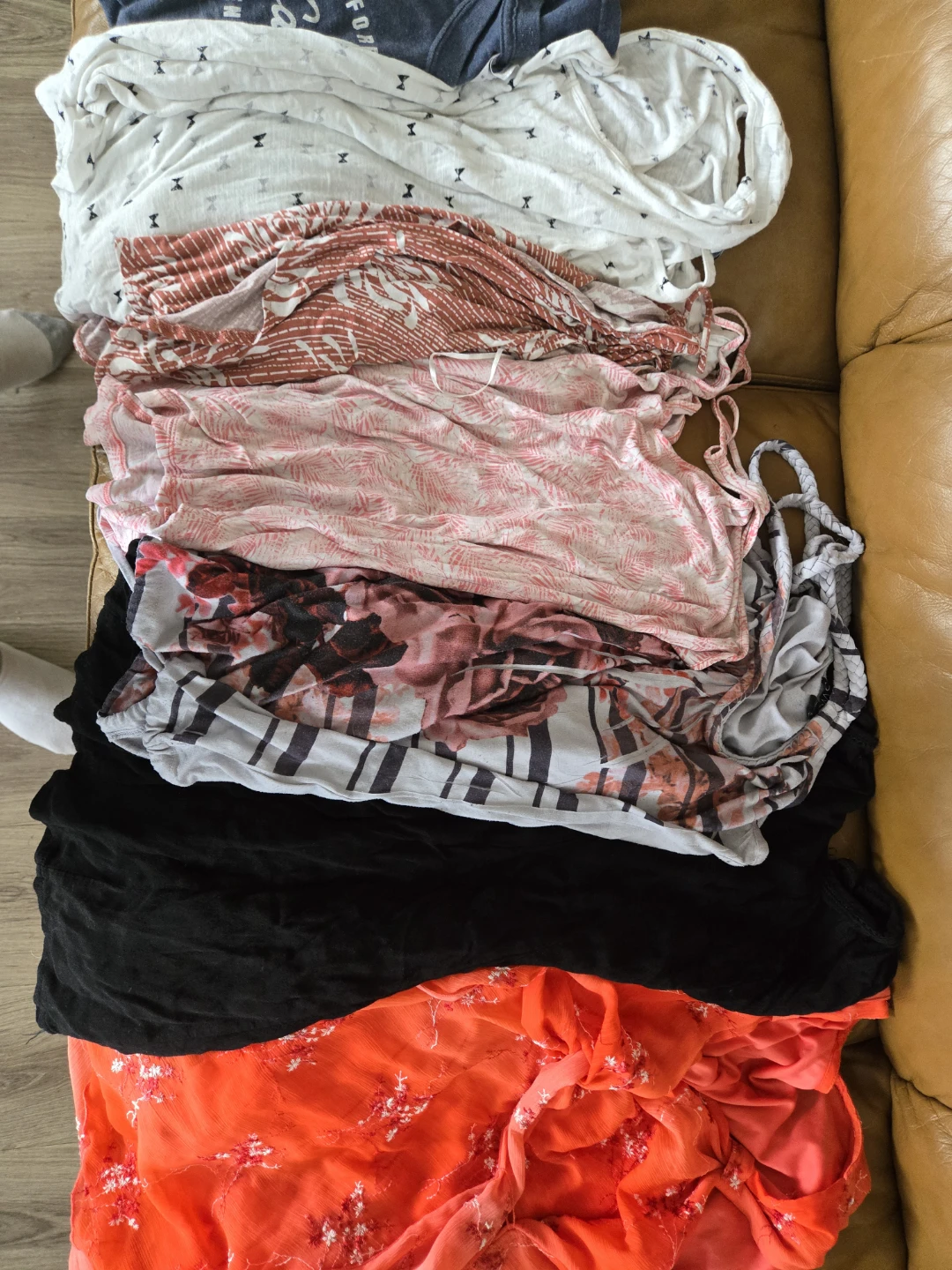 Assorted Women's Tops and bottoms size medium - photo 2