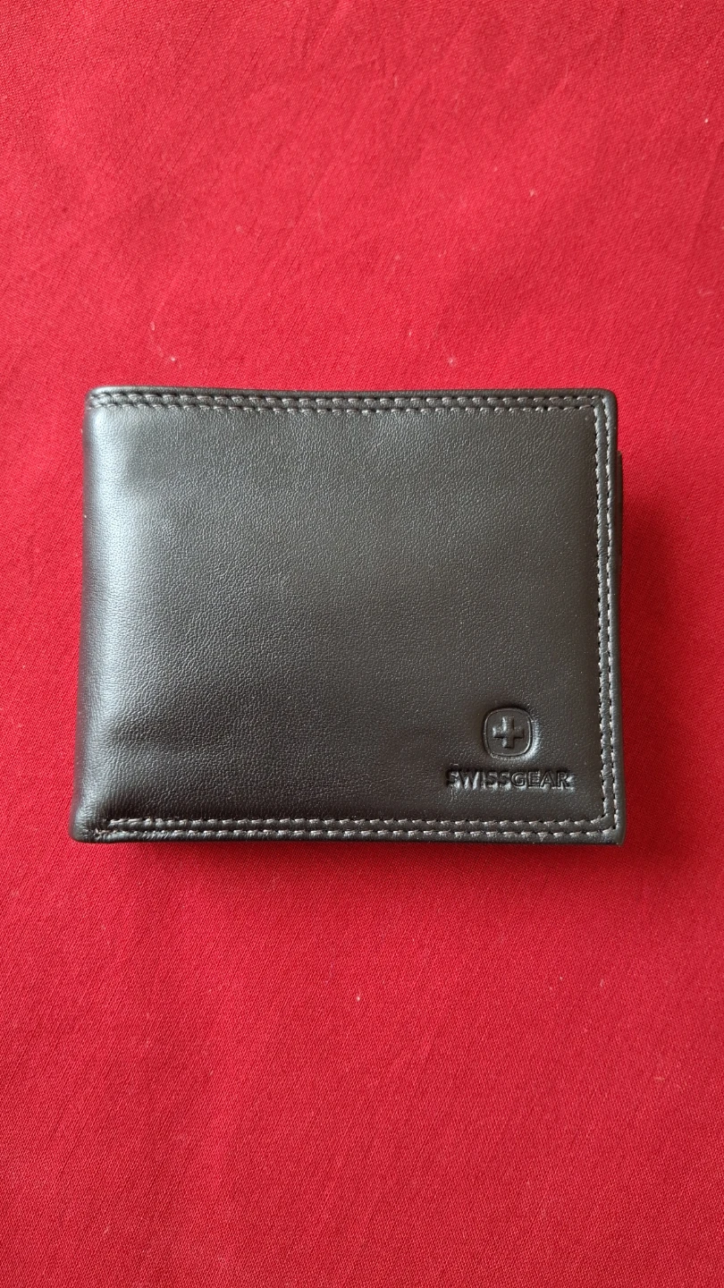 Swiss Gear Black Genuine Leather Bifold Wallet - photo 2