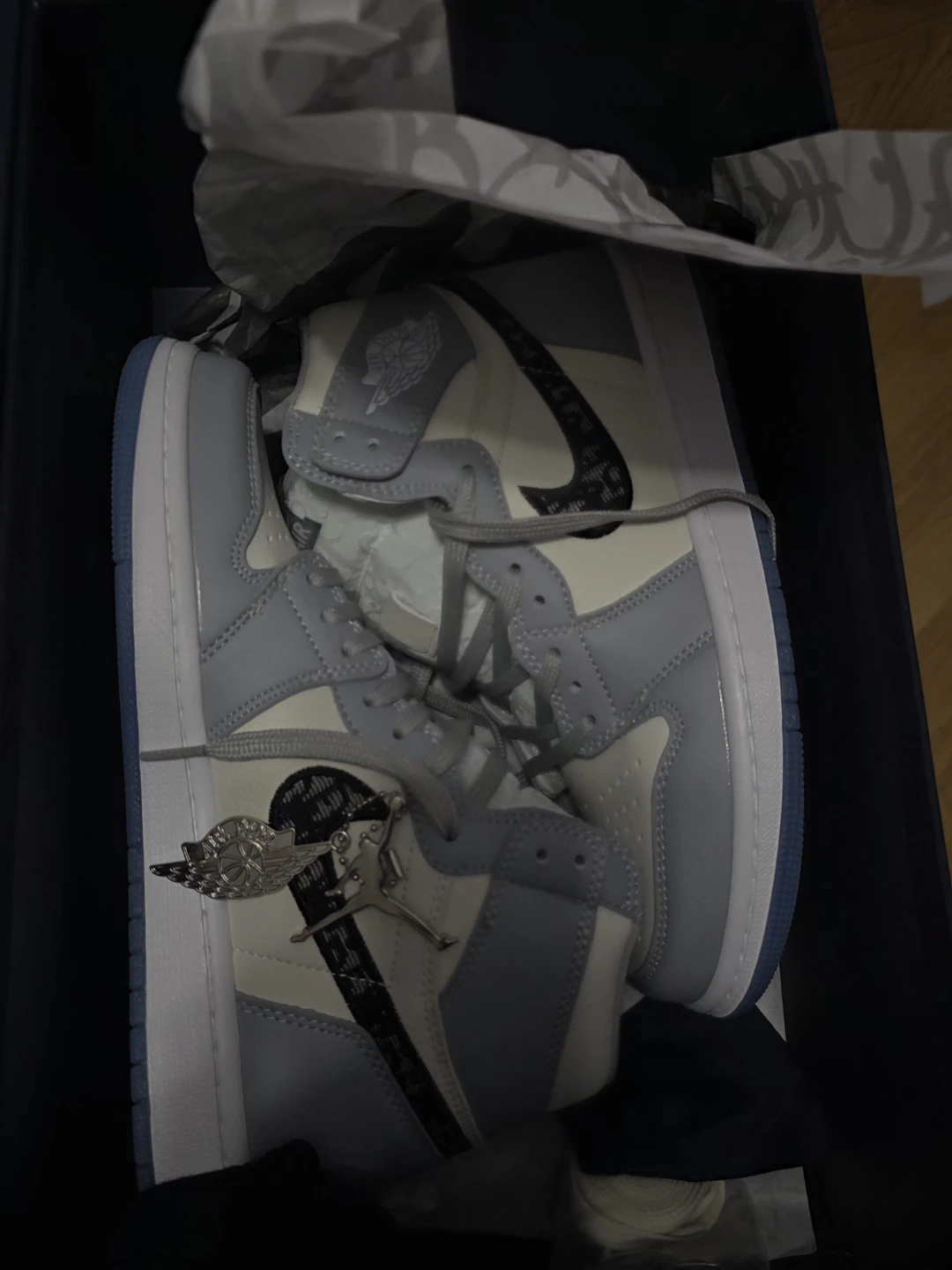 Dior x Air Jordan 1 High OG Sneakers - photo 3