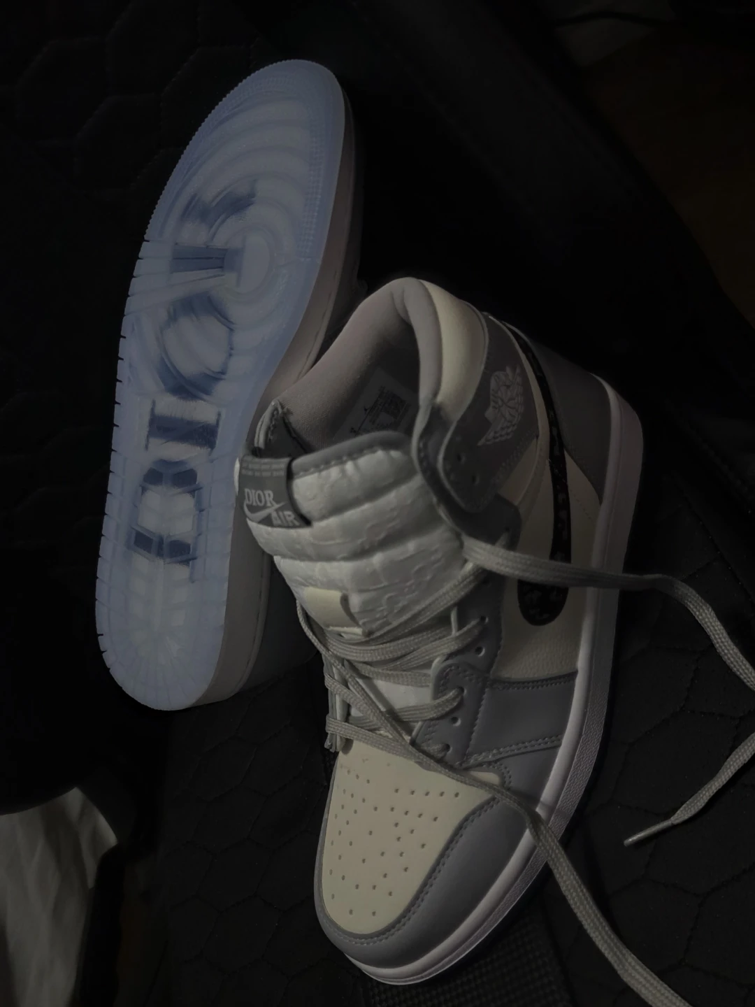 Dior x Air Jordan 1 High OG Sneakers - photo 4