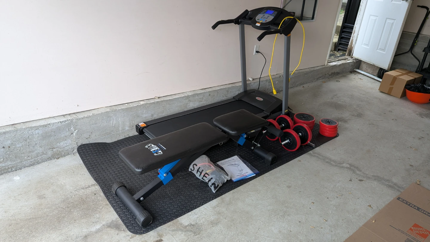Treadmill - photo 2