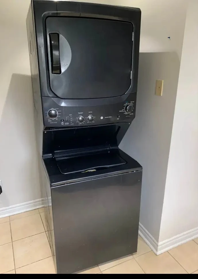 GE Stacked Washer Dryer Combo - photo 3