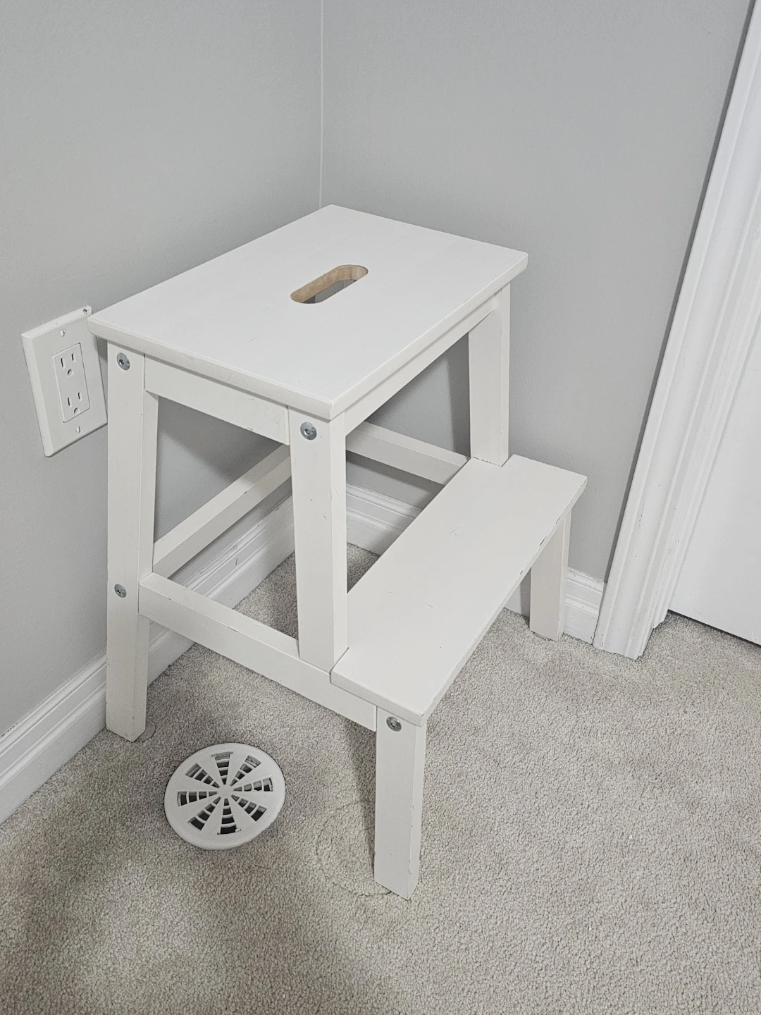 White Wooden Step Stool - photo 2
