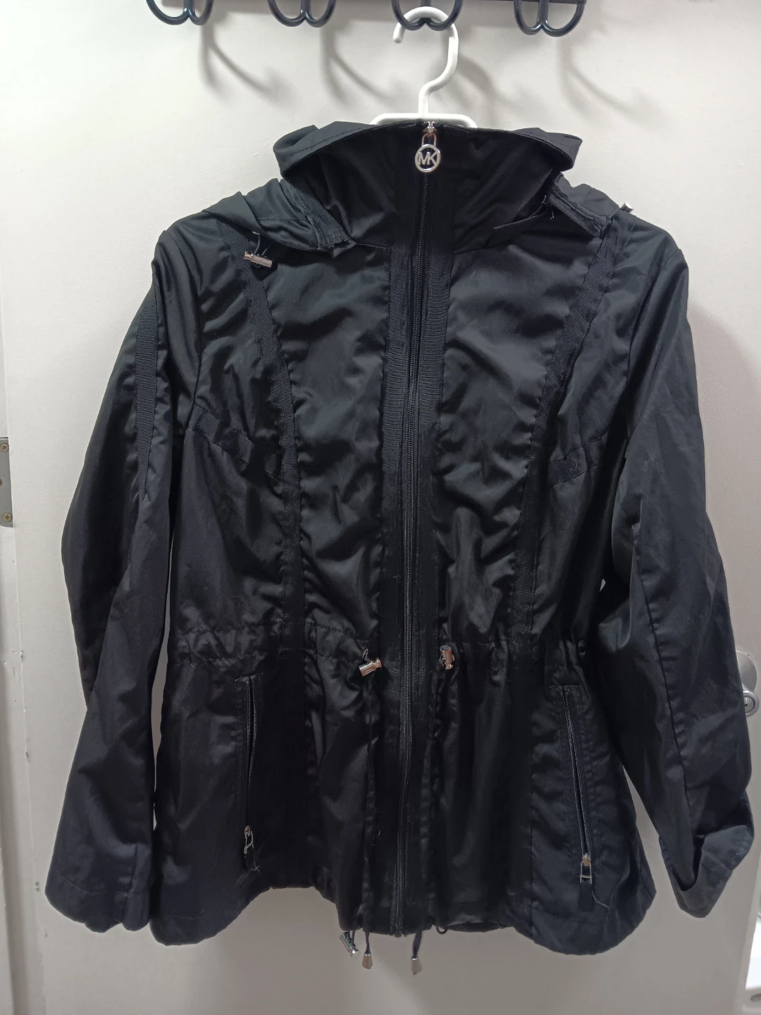 Super Cute,Lightweight, Short Sleeve, Jacket by Michael Kors! - photo 3