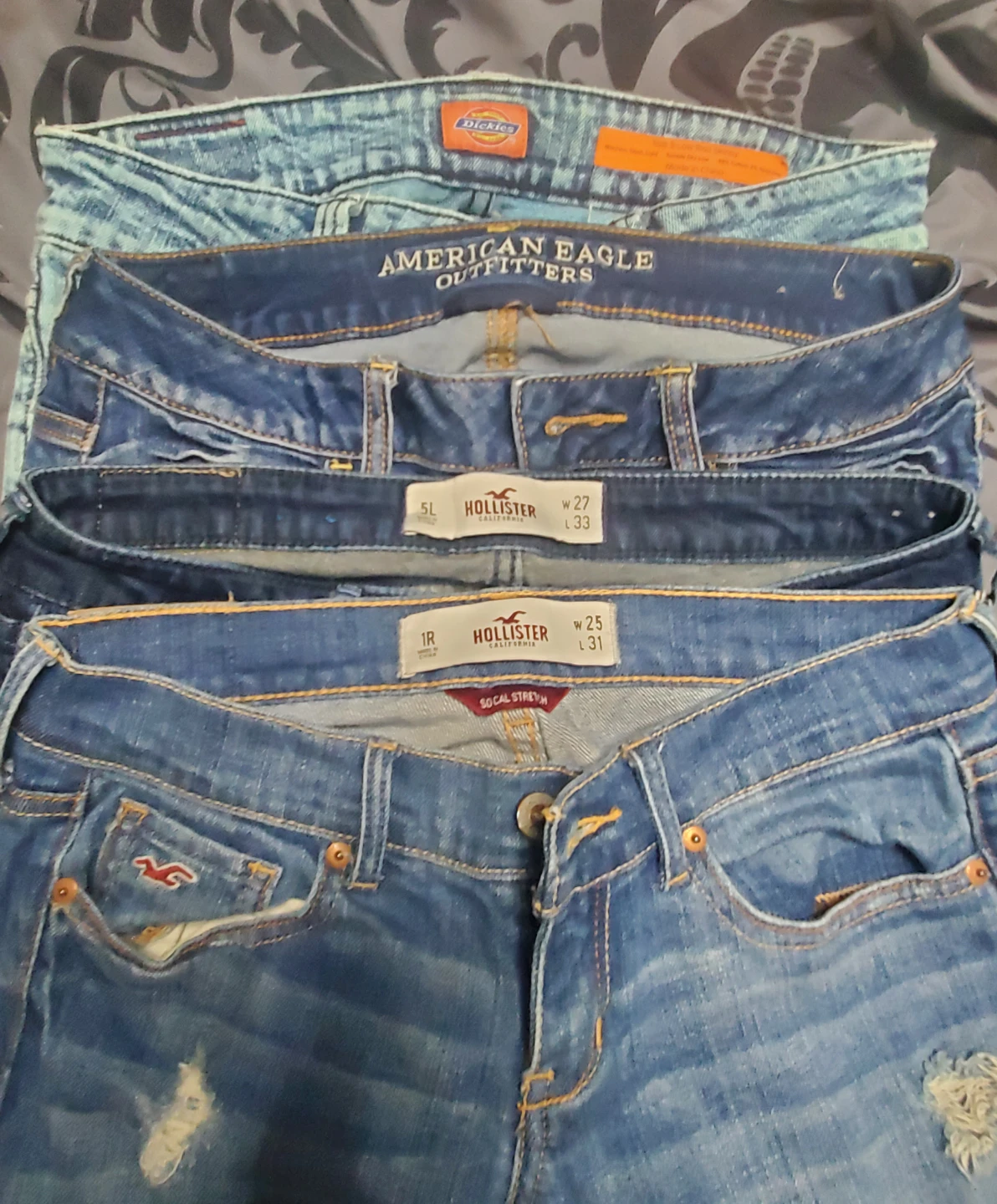 Lot of 4 Women's Jeans - Dickies, American Eagle, Hollister