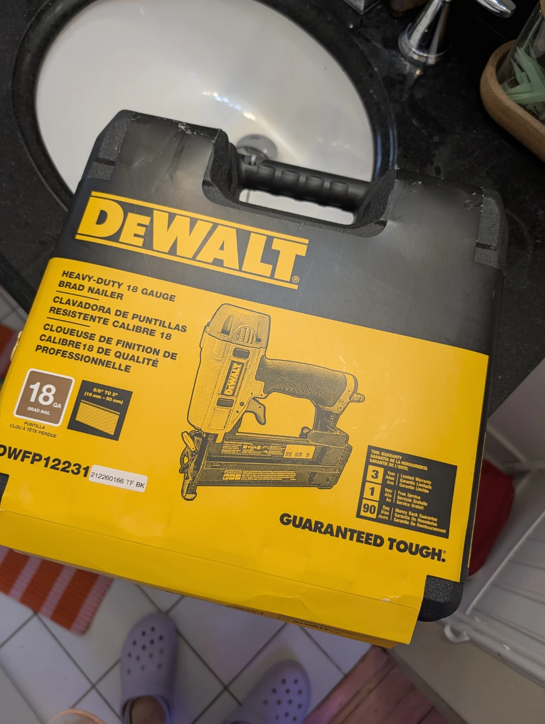 DEWALT 18 Gauge Brad Nailer