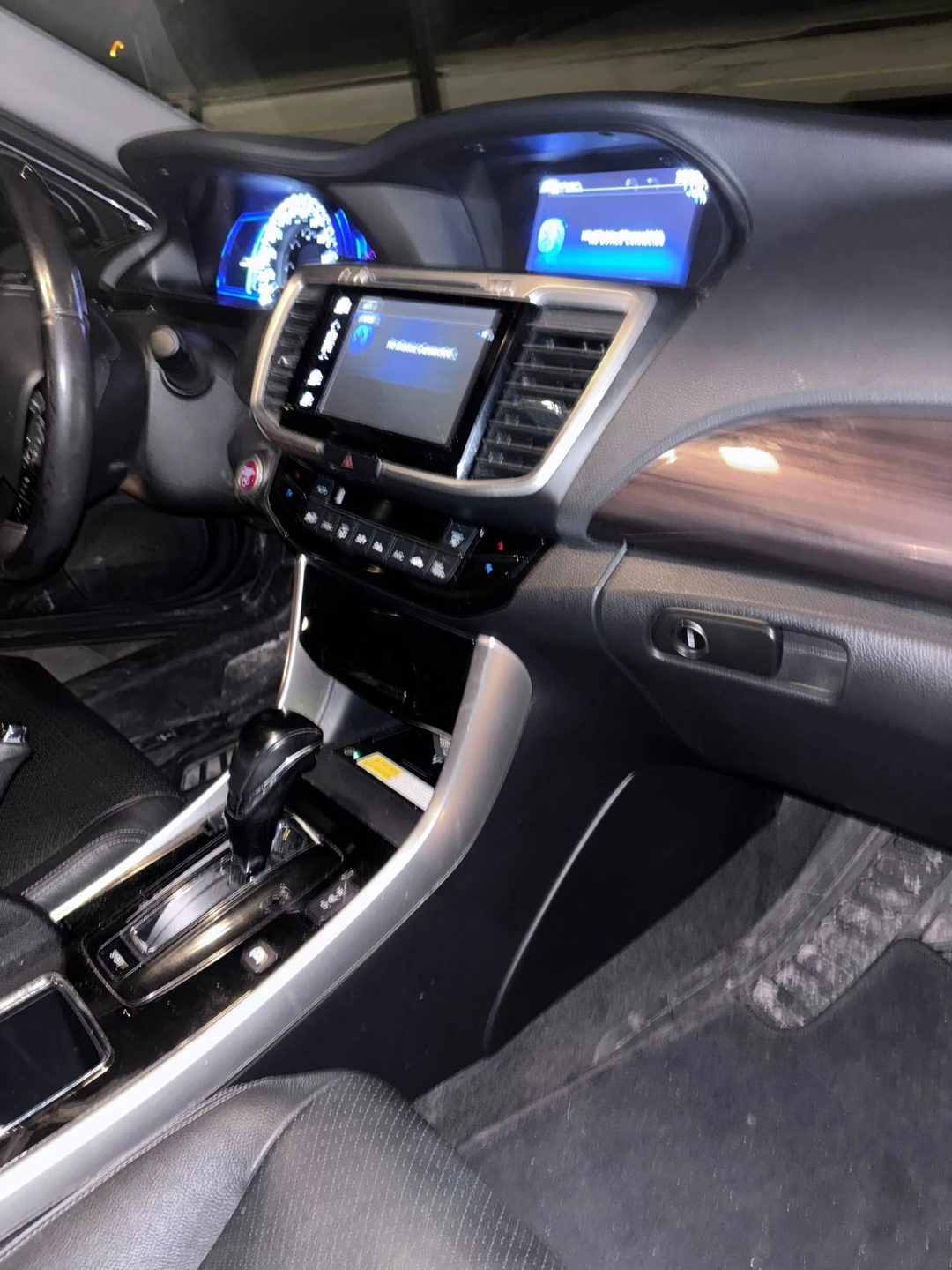2017 HONDA ACCORD TOURING HYBRID - photo 4