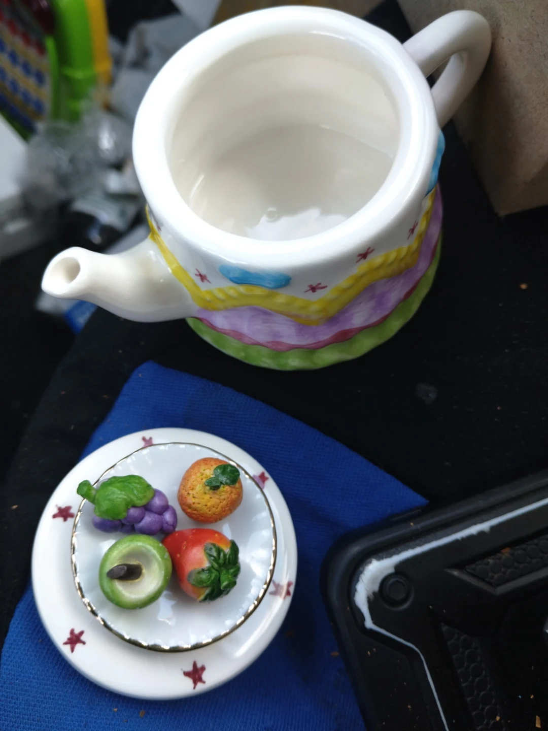 Miniature Teapot with Fruit Dish Set