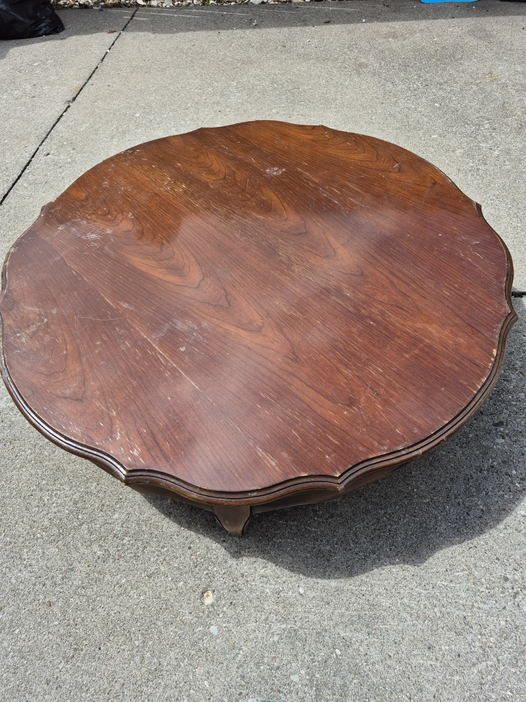 Round Wood floor Table - photo 2