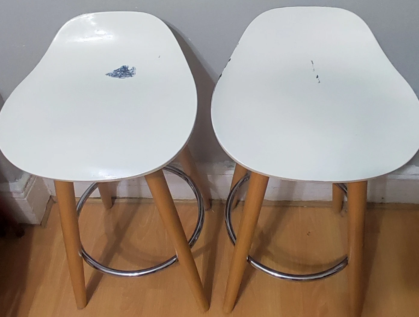 Set of 2 White Counter Stools - photo 3
