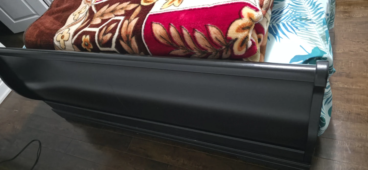 Bamboo Mattress Queen size Bed and TV and Tv table - photo 3