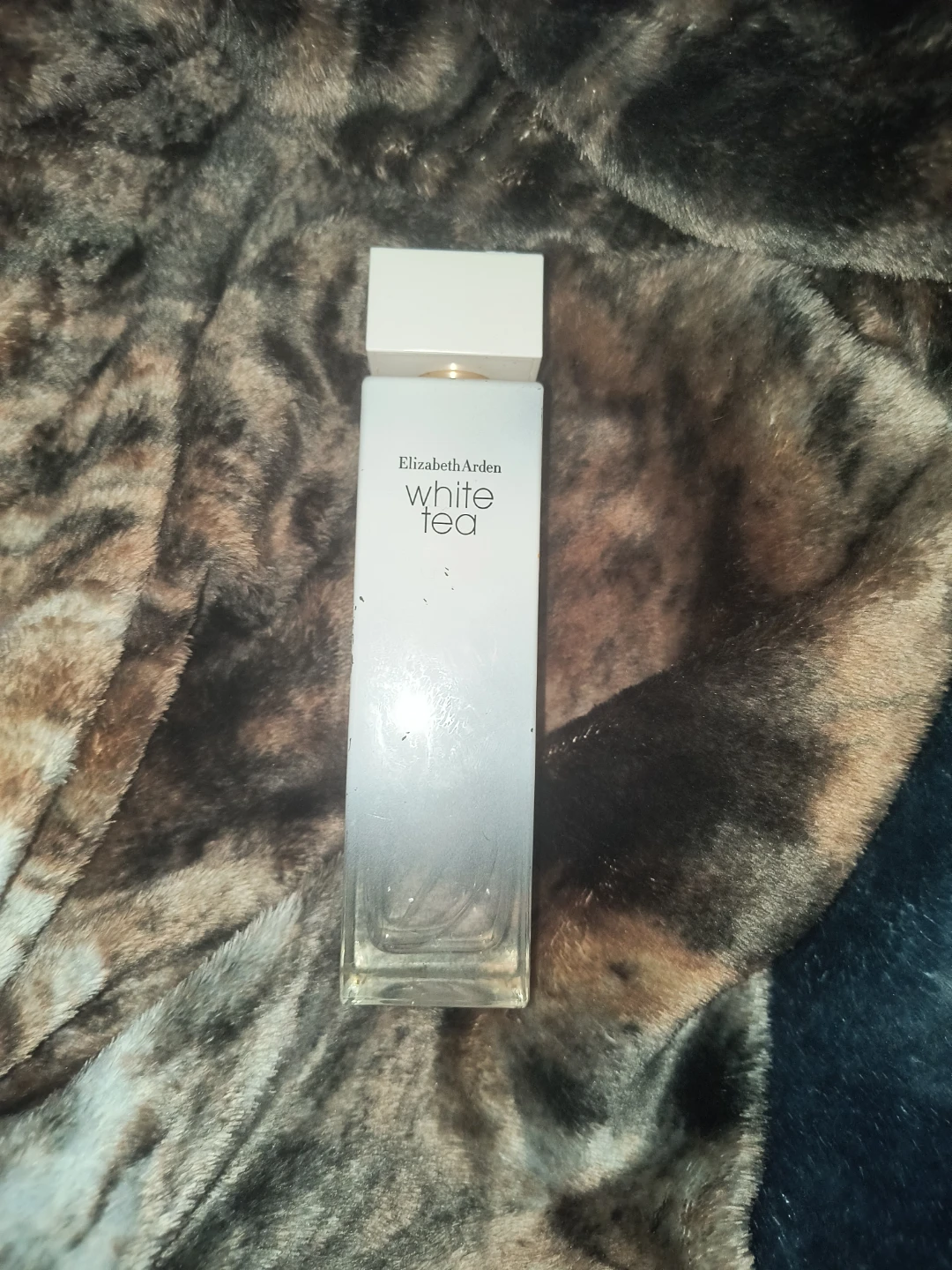 Elizabeth Arden White Tea Perfume Bottle
