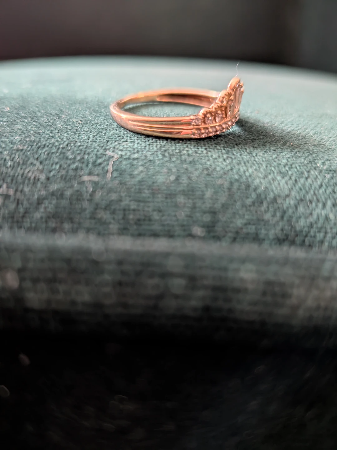 10 karat Yellow Gold Tiara Ring with Diamonds - photo 3