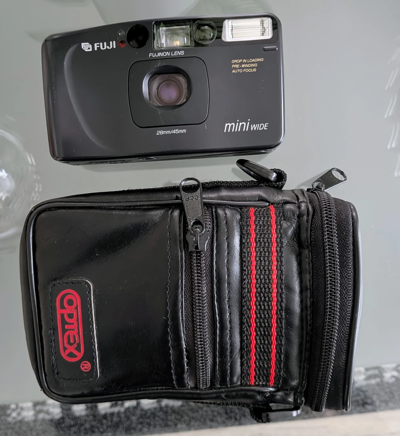 FUJI DL-500 WIDE Compact Camera with Case