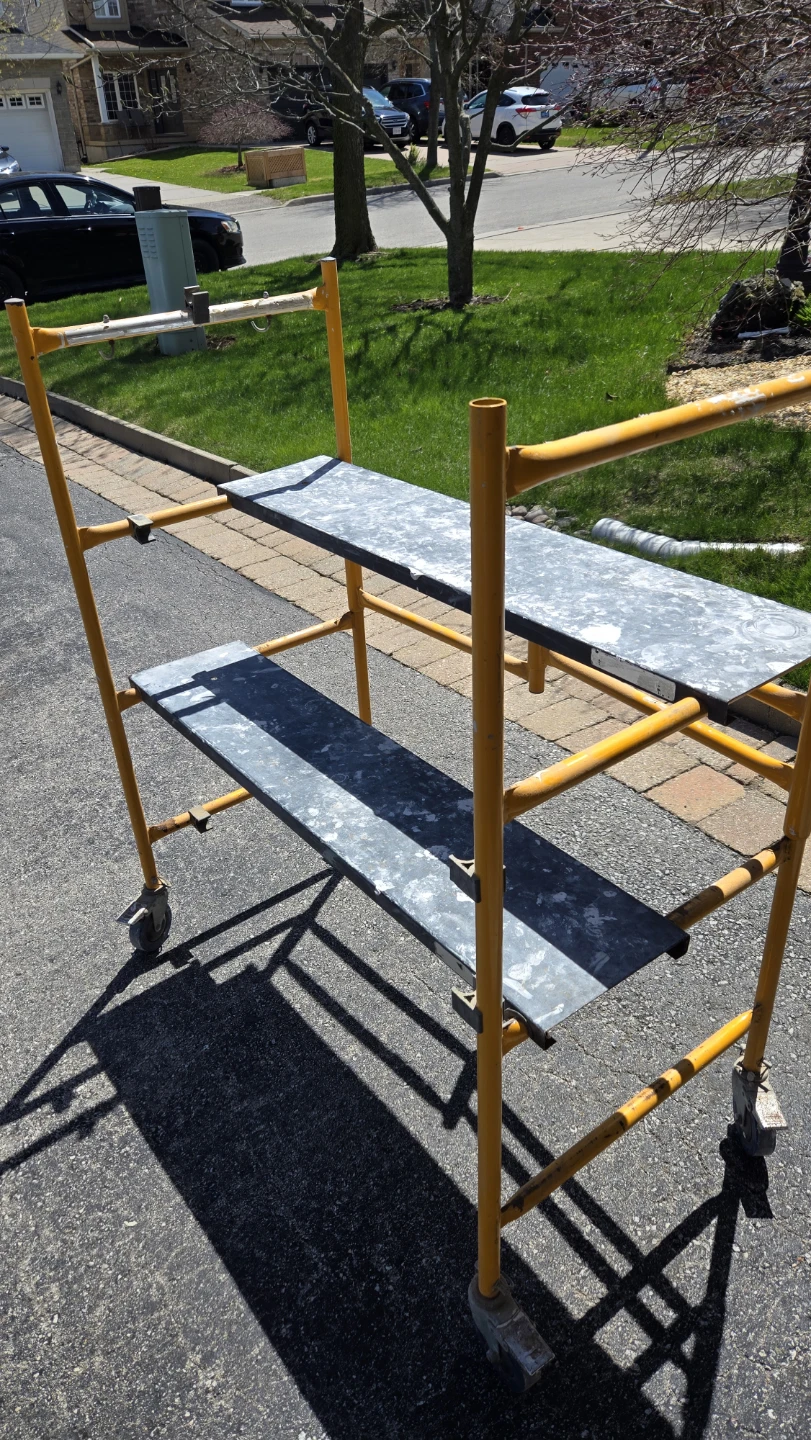 Yellow Metal Scaffolding with 2 Shelves - photo 3