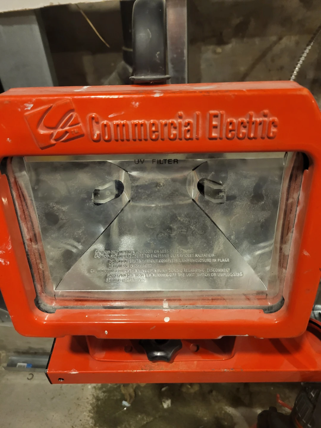 Commercial Electric Twin Head Work Light on Tripod