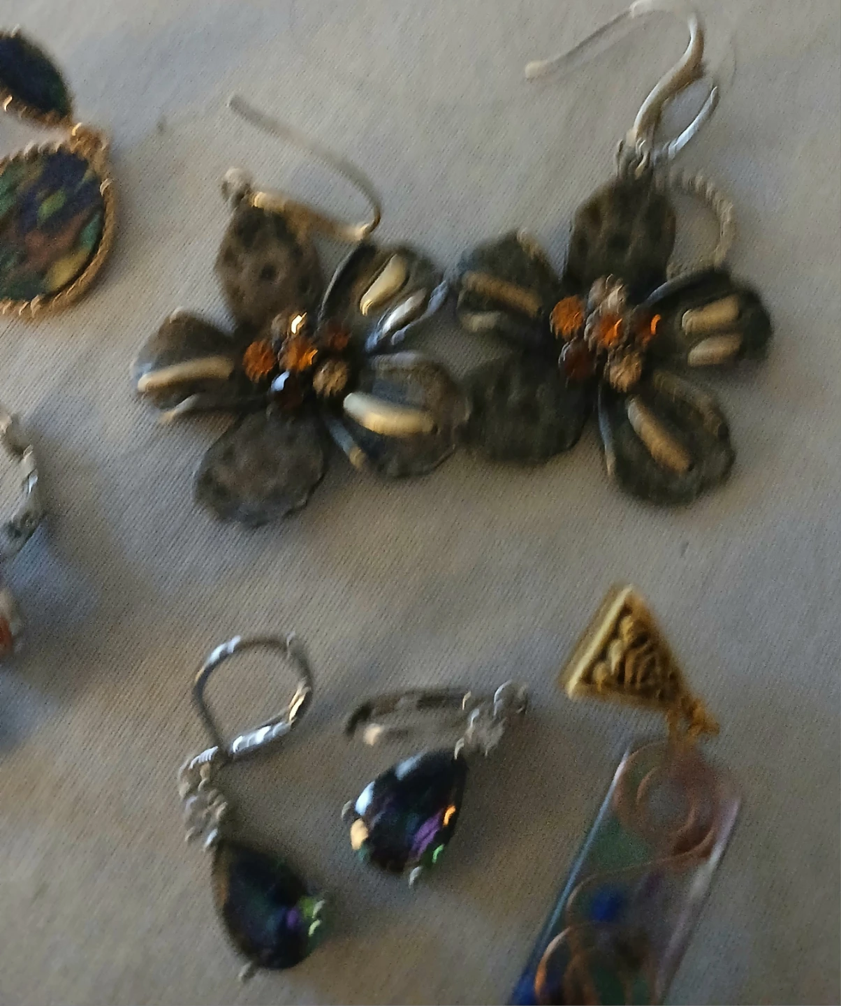 Assorted Earrings and Pendant Collection - photo 3