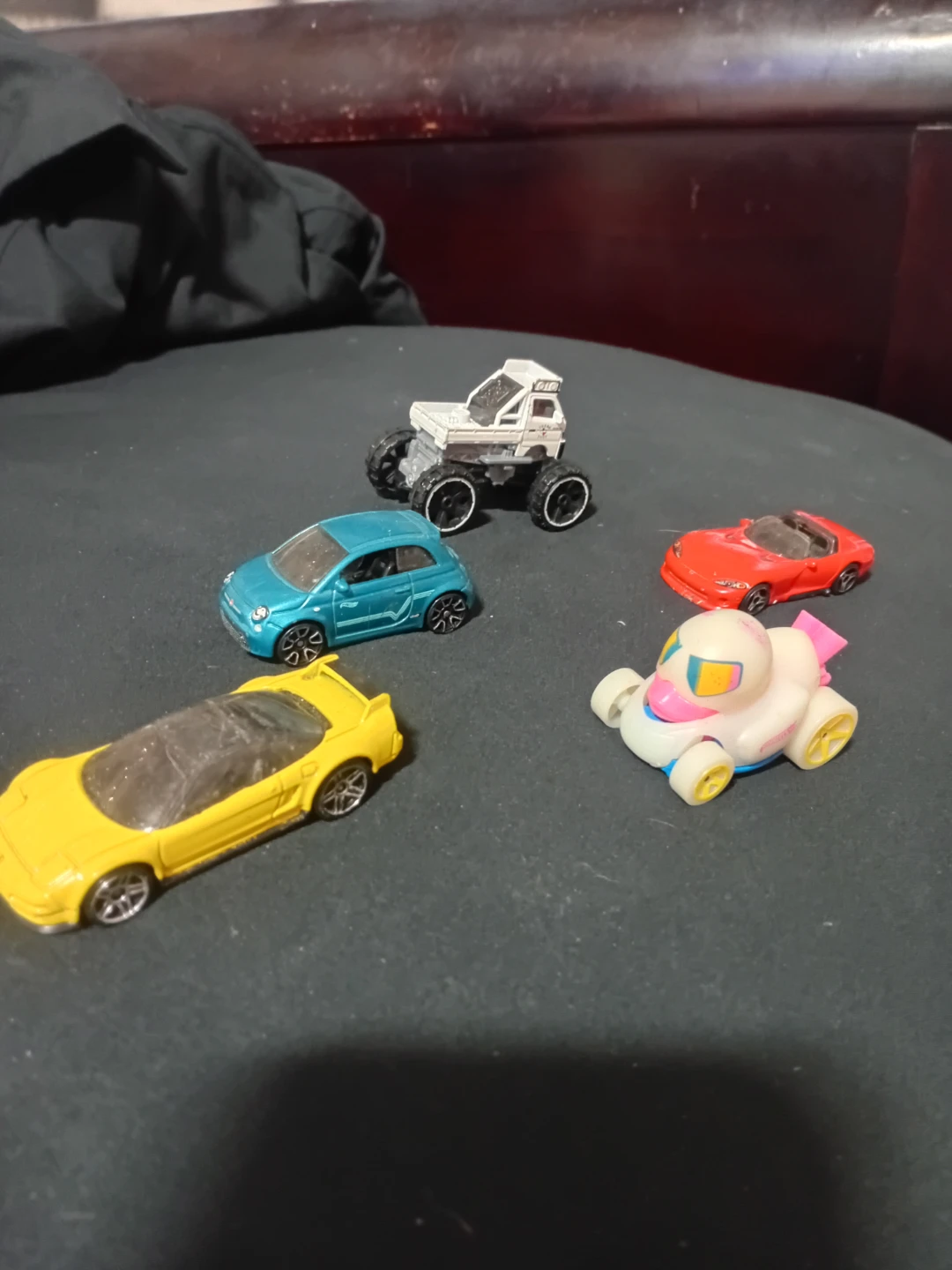 Lot of 5 Toy Cars - photo 2