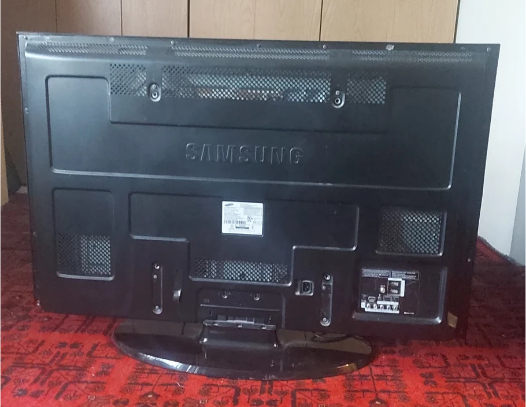 Samsung TV - photo 2