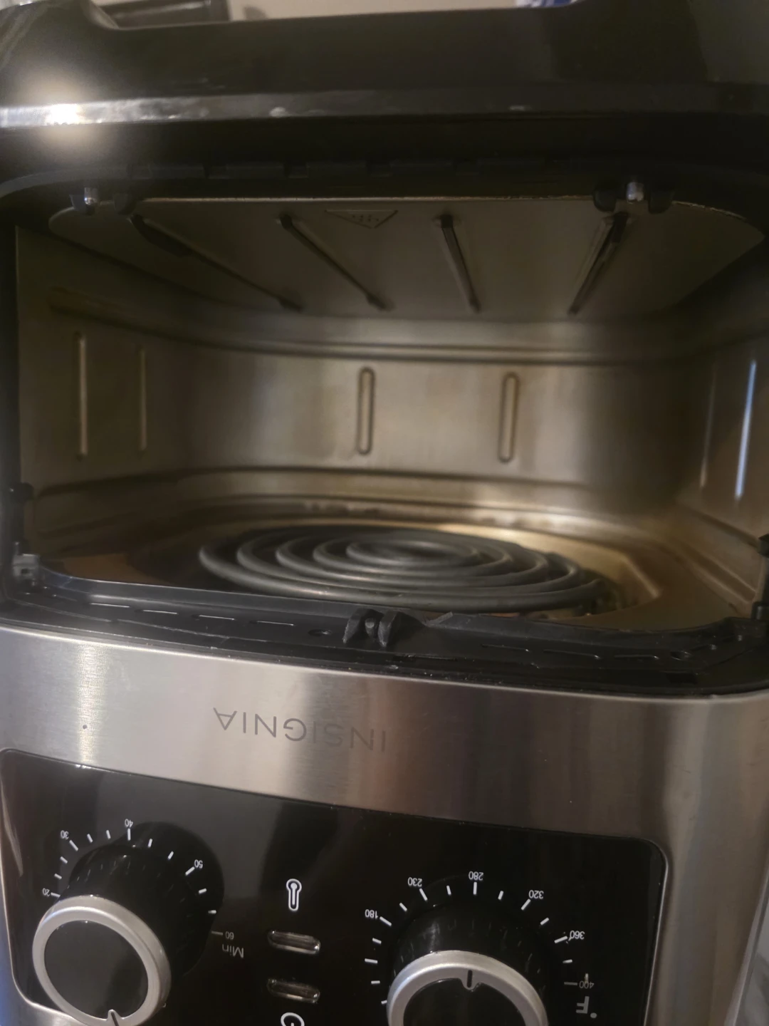 Insignia Air Fryer - photo 5