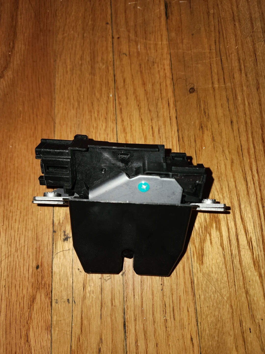 Car Tailgate Latch Actuator - photo 3