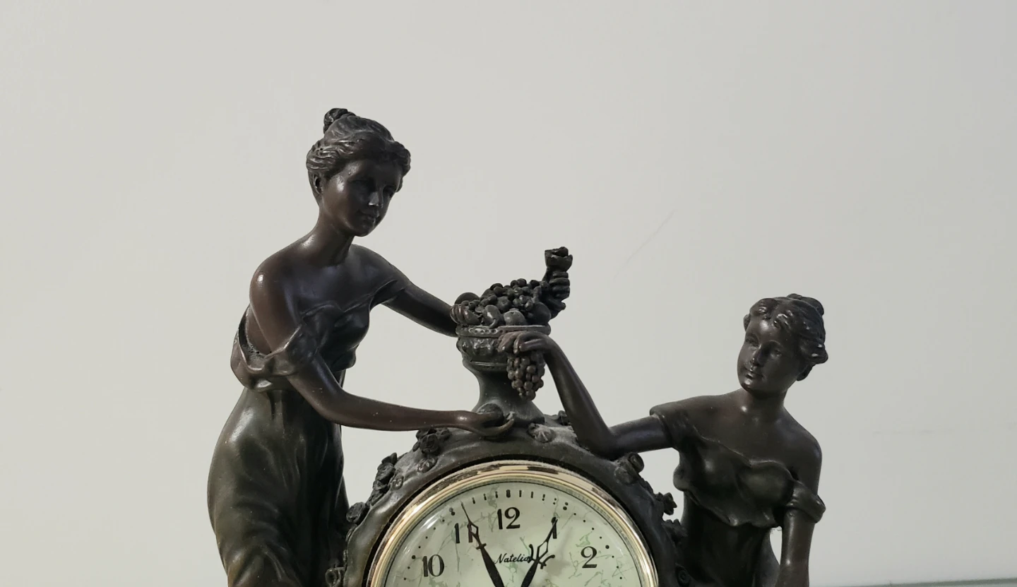 Vintage Style Desk Clock - photo 5