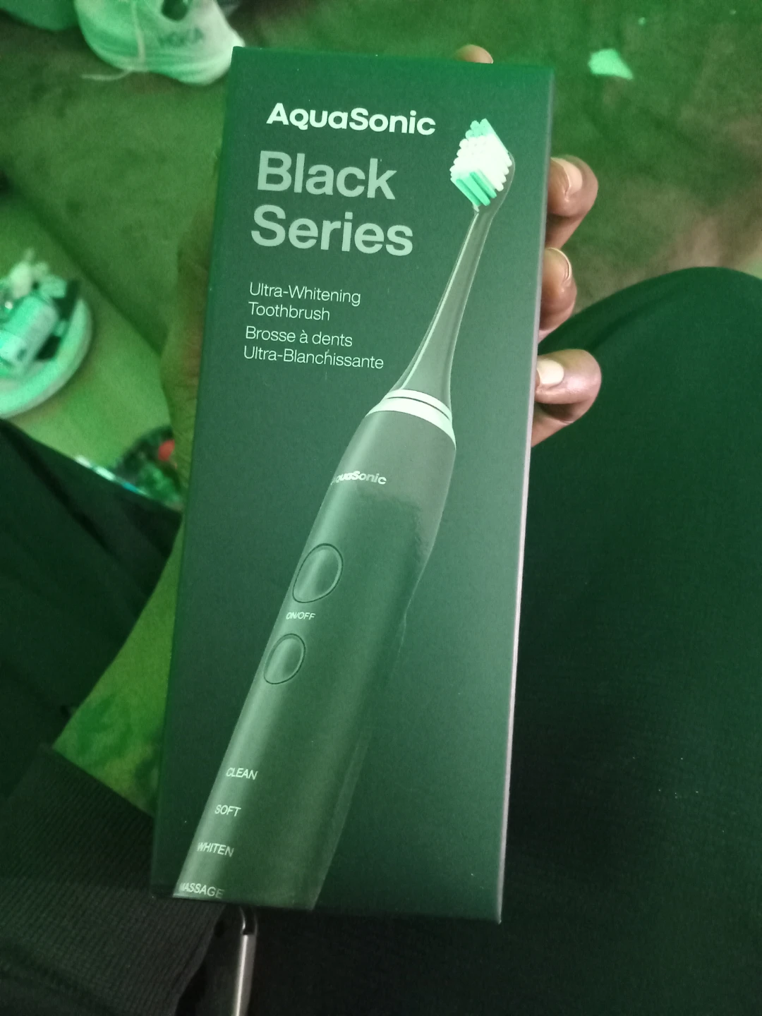 Ultra white tooth brush