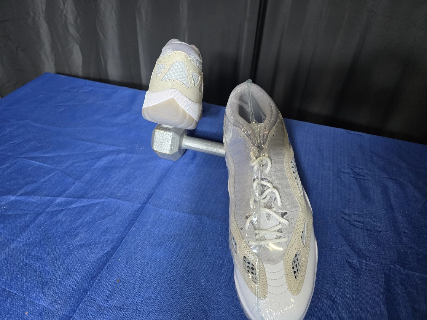 Air Jordan 11 Low Retro IE - photo 4